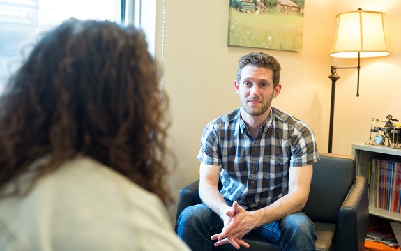 A psych mental health nurse practitioner with a patient